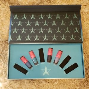 4 jeffree star blue blooded lippies and box
